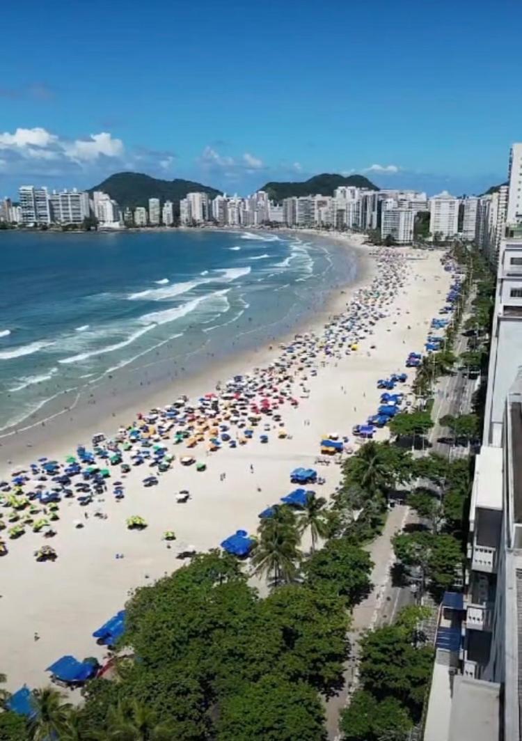 Guaruja Pitangueiras apto na praia Bagian luar foto